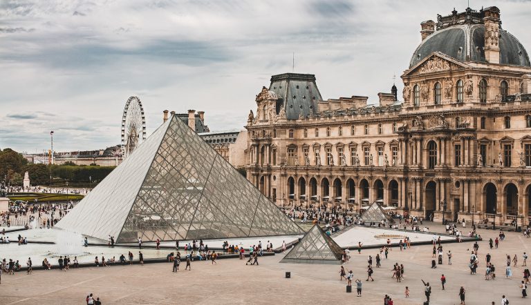 Bảo tàng Louvre – Khám phá 3 dãy nhà chính và kiến trúc nơi đây