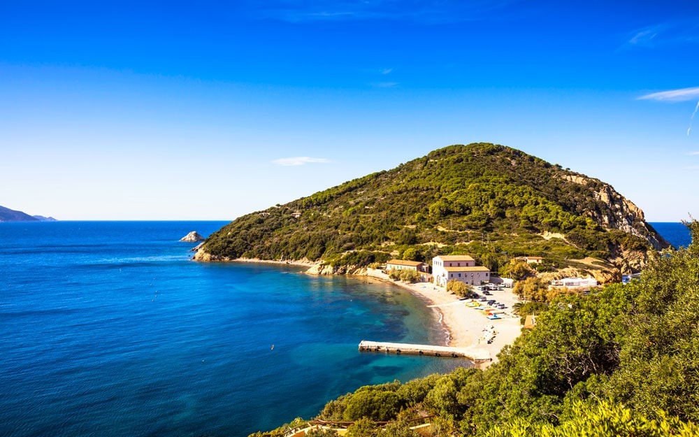 tham-quan-cac-bai-bien-o-tuscany