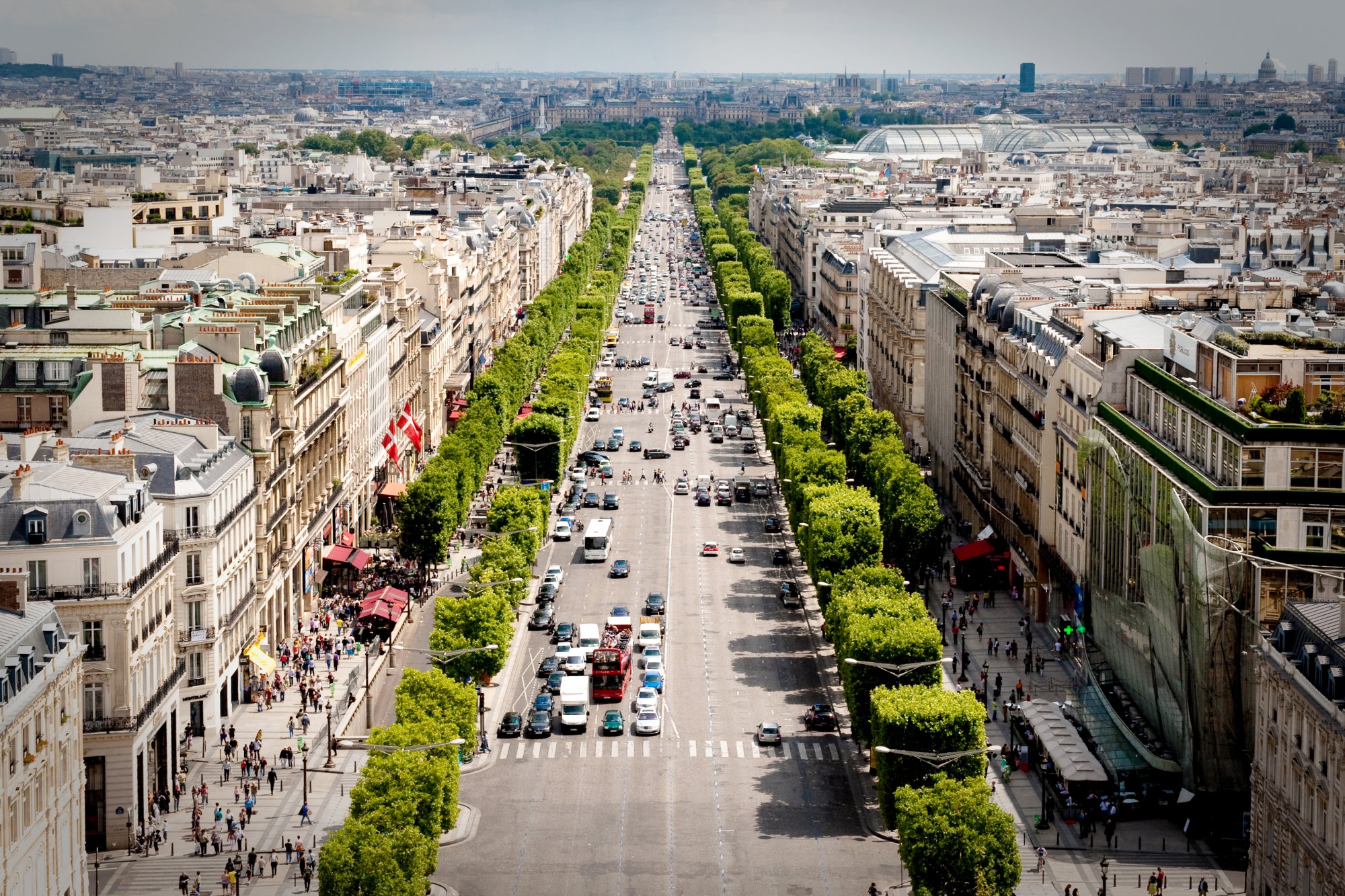 gioi-thieu-ve-dai-lo-champs-elysees