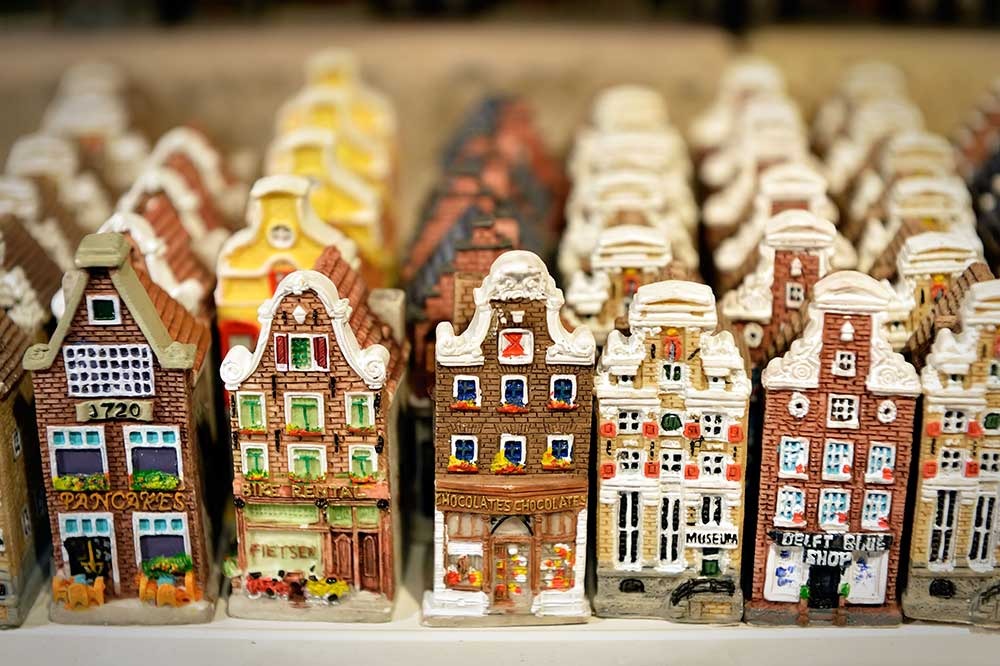 cac-mon-do-thu-cong-bang-go-o-zaanse-schans