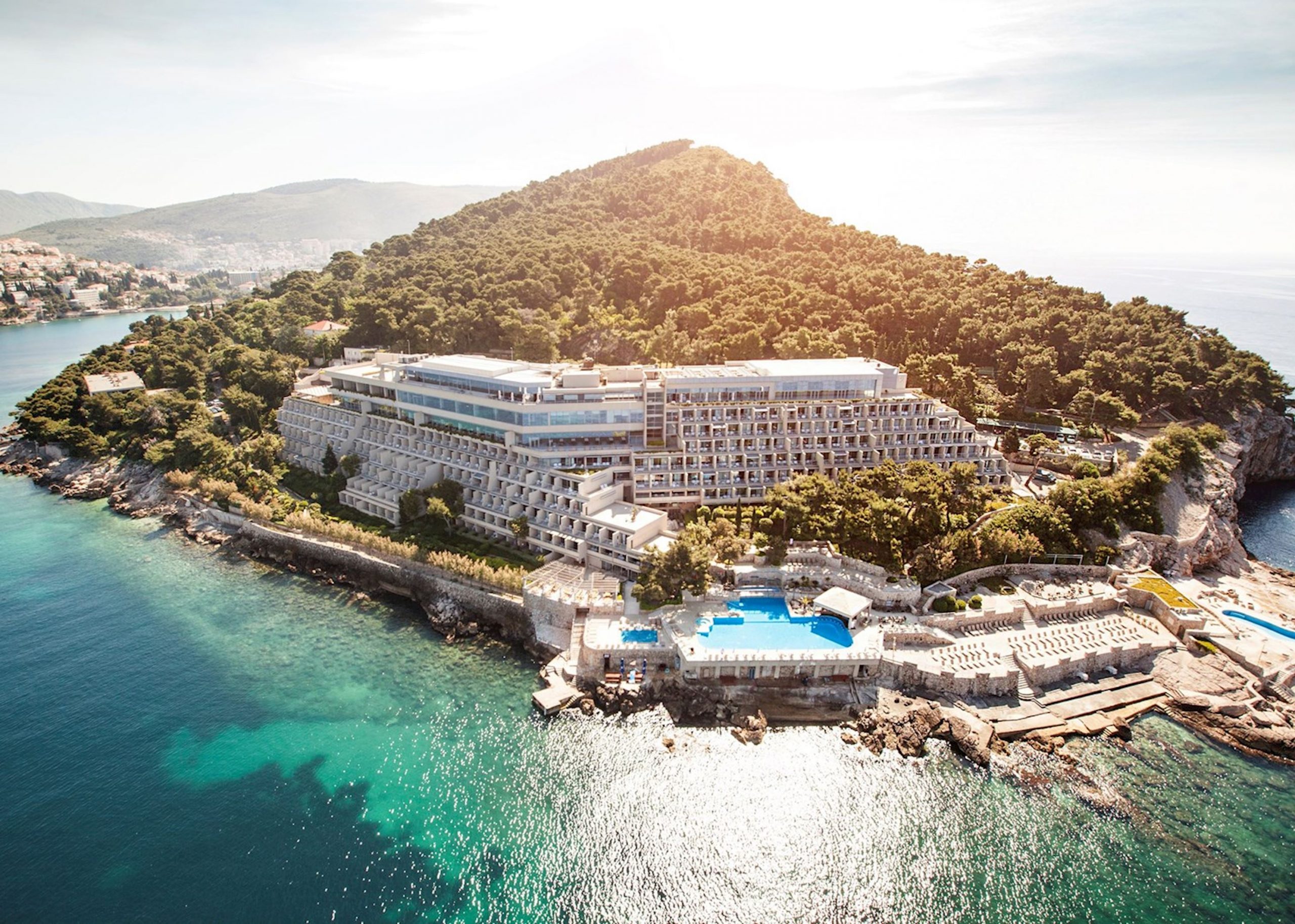 o-dau-khi-den-thanh-pho-dubrovnik-du-lich